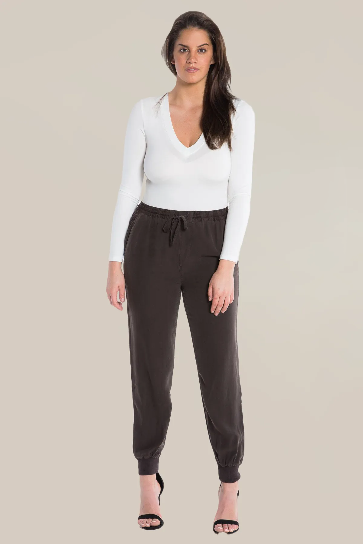 100% Silk jogger in Licorice