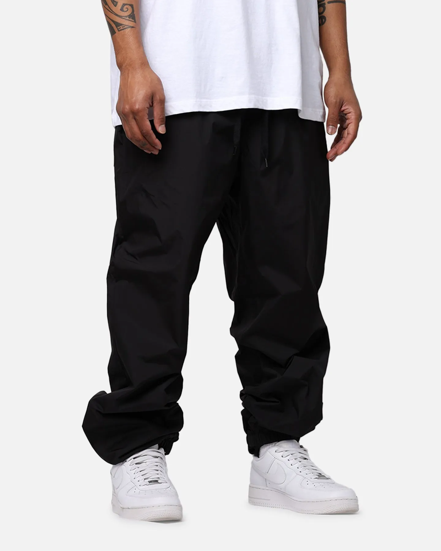 Carré Shell Jogger Black