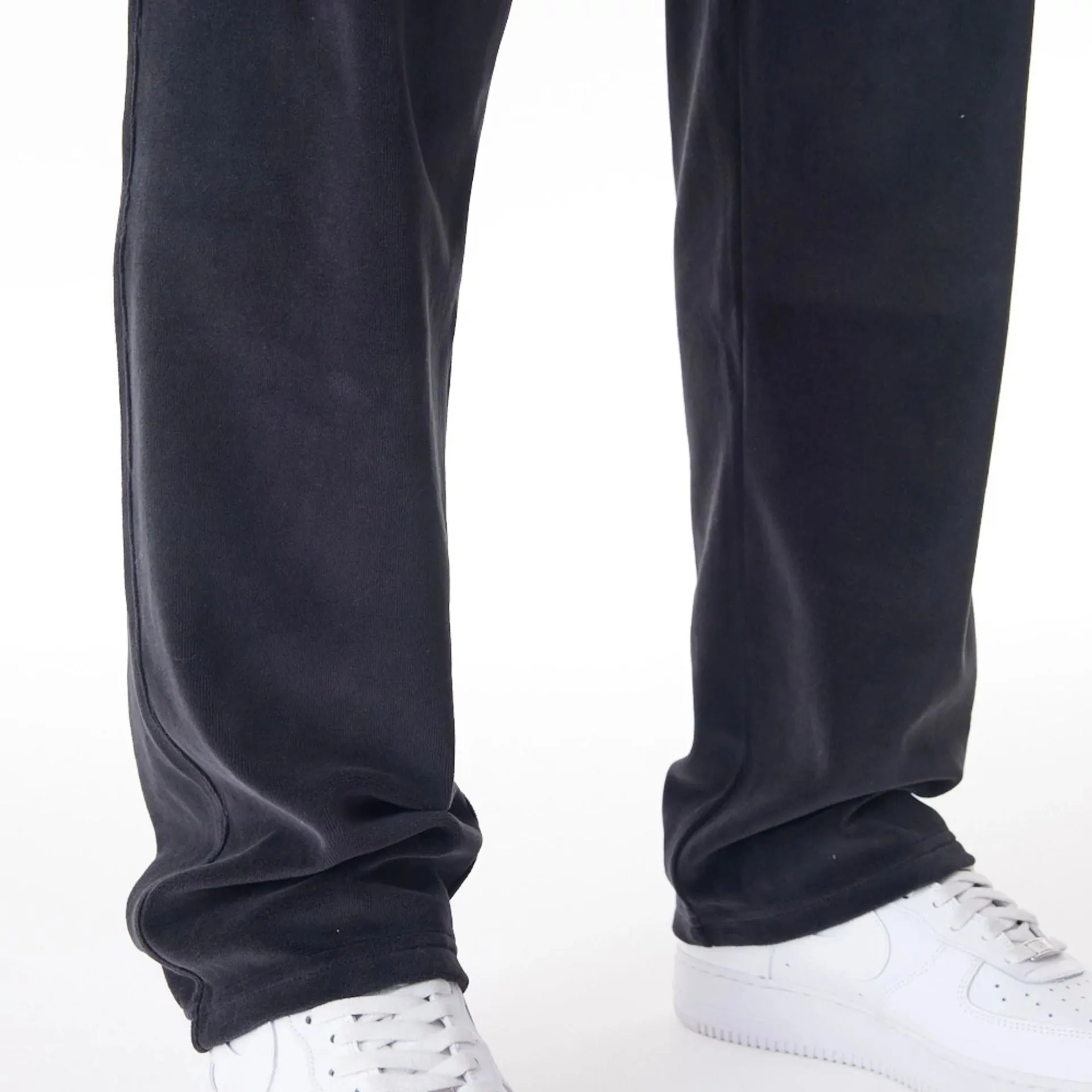 Chicago Bulls NBA Lifestyle Velour Black Track Joggers