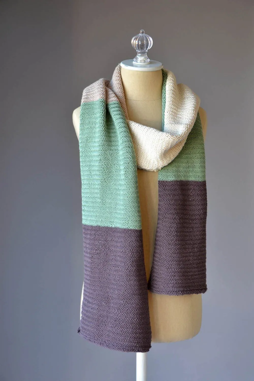 Minimalist Scarf