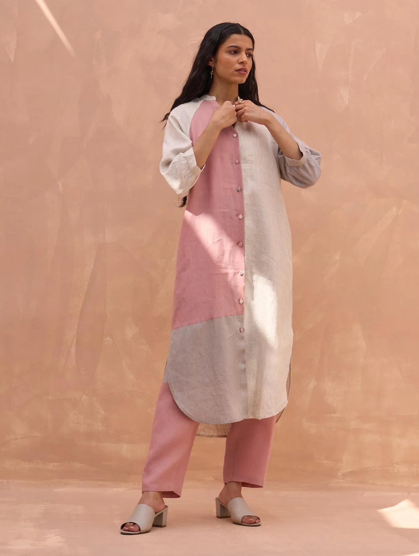 "Lila Color-Blocked Linen Kurta