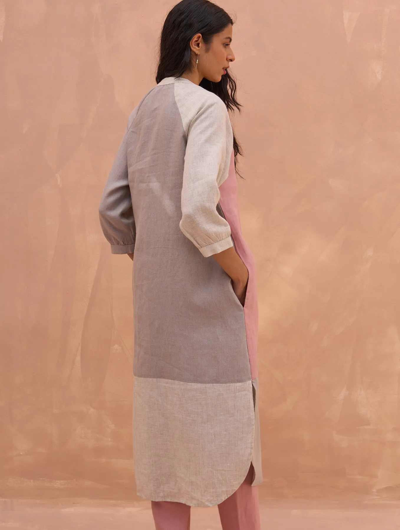 "Lila Color-Blocked Linen Kurta