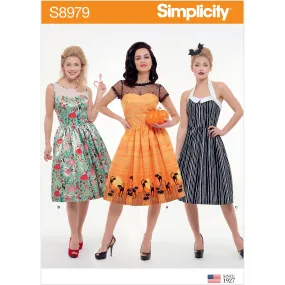 Simplicity Pattern 8979 Misses' Classic Halloween Costume