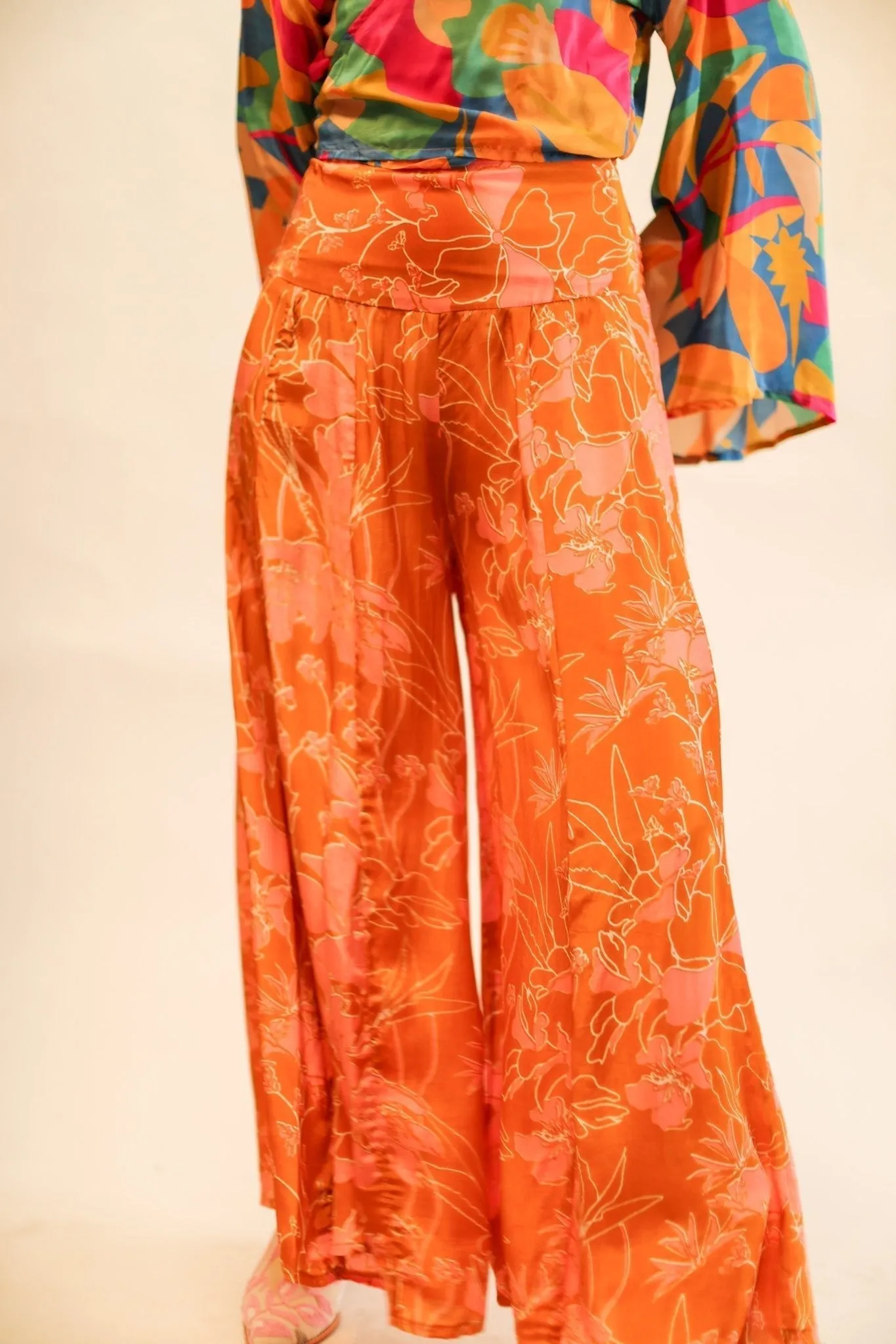 WIDE LEG BLOCK PRINT SILK PANTS RUBY